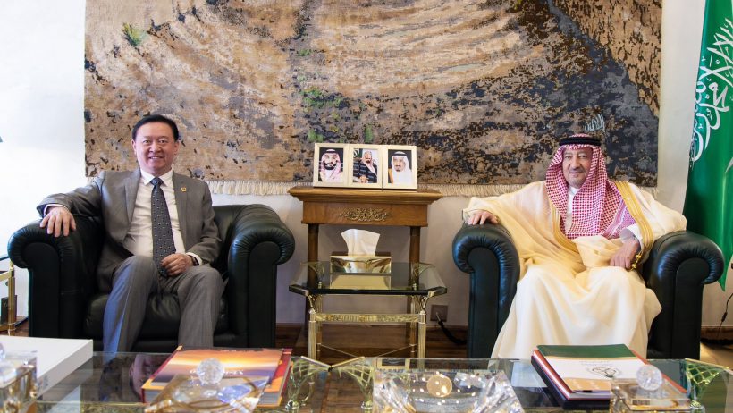نائب وزير الخارجية يبحث مع سفير الصين تعزيز العلاقات الثنائية