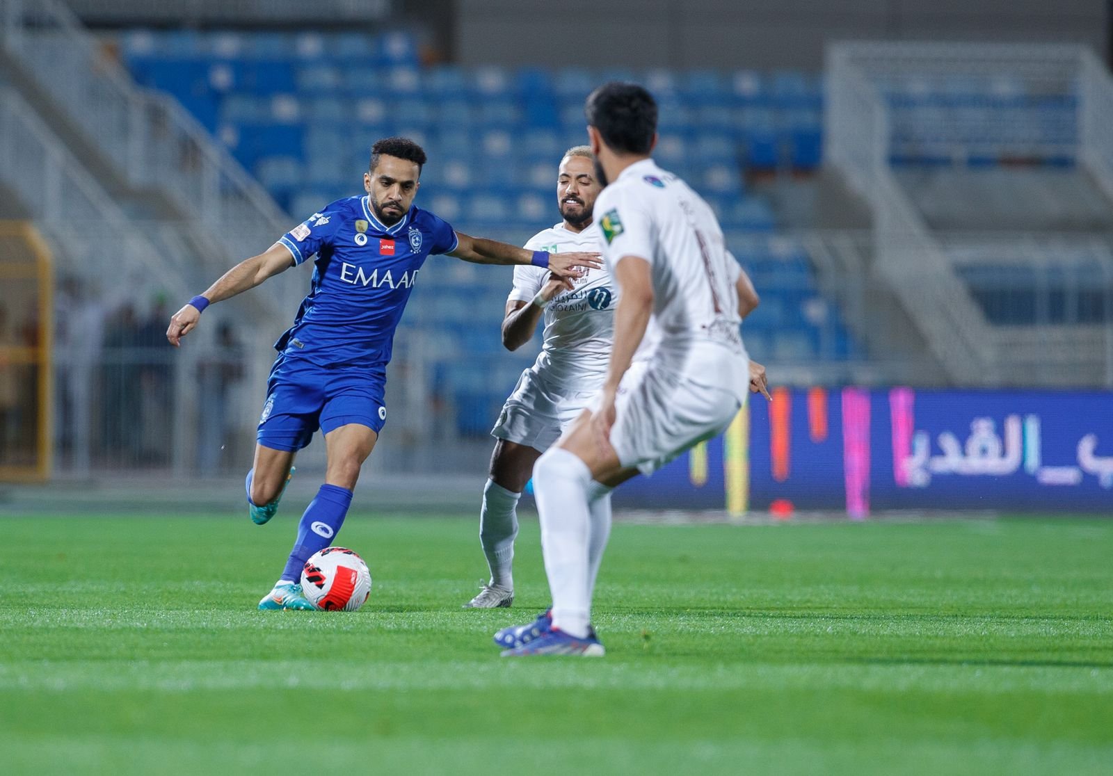 الهلال إلى نهائي كأس خادم الحرمين الشريفين بفوز ماراثوني على الشباب